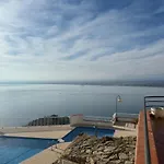 Comodo De 3 Con Aire Acondicionado, Terraza Y Piscina En - Es-204-16 * Roses
